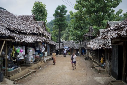 泰國難民營大火已致45人死數百住宅被燒為灰燼