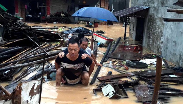 漳浦強降雨致多處內澇嚴重 各方緊急救援