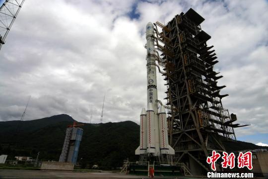 中國成功發射第14、15顆北斗導航衛星