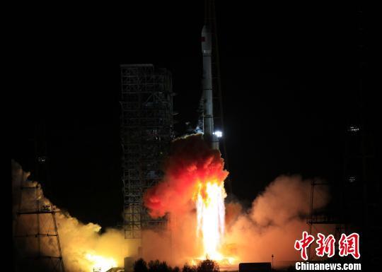中國成功發射第14、15顆北斗導航衛星