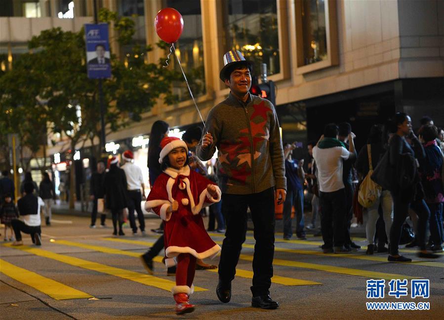 （晚報）（2）香港市民歡欣迎接圣誕節